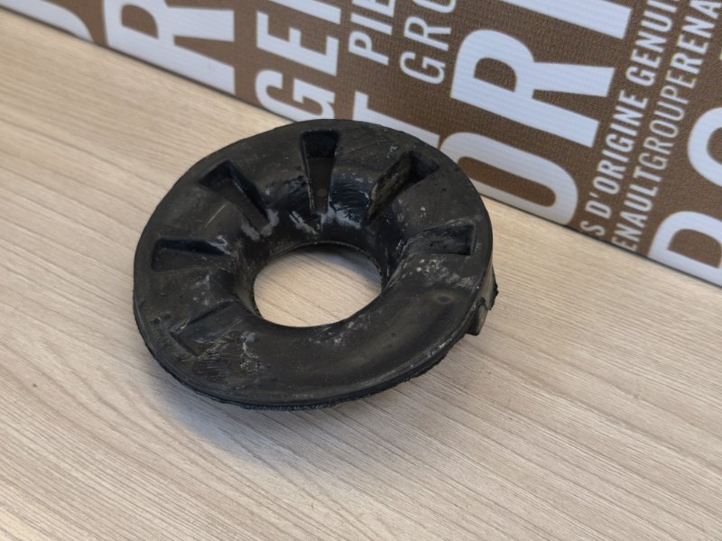 Верхняя опора    пружины