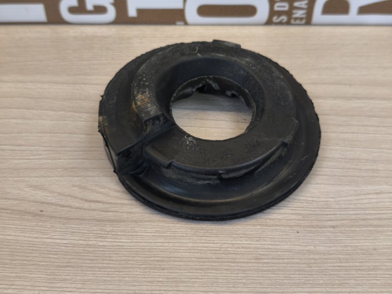 Верхняя опора    пружины