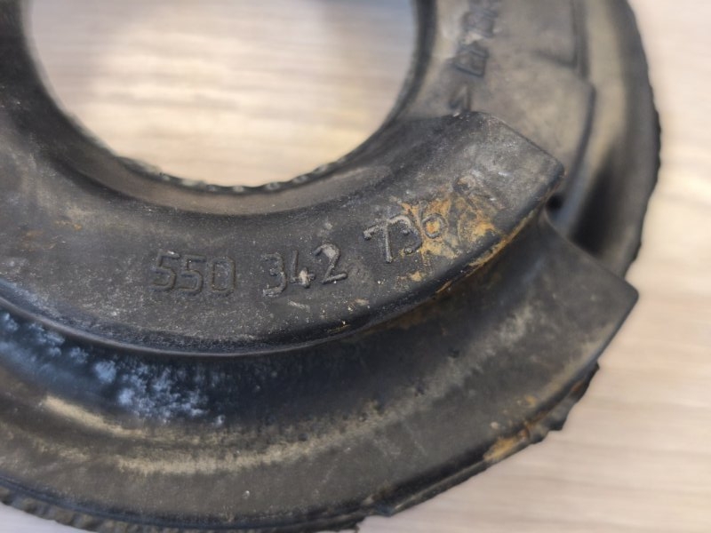 Верхняя опора    пружины