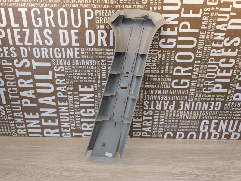 Обшивка средней стойки