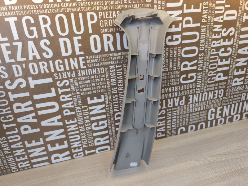 Обшивка средней стойки