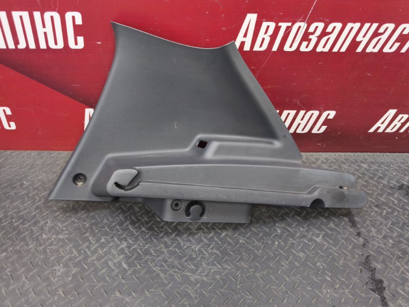 Держатель задней полки