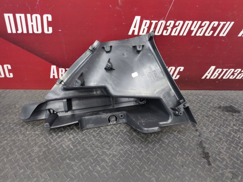 Держатель задней полки