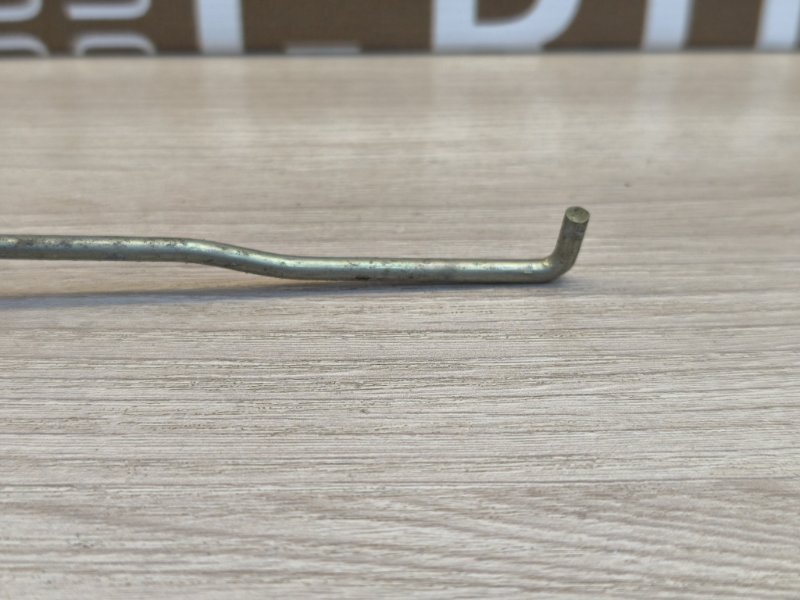 Тяга замка двери