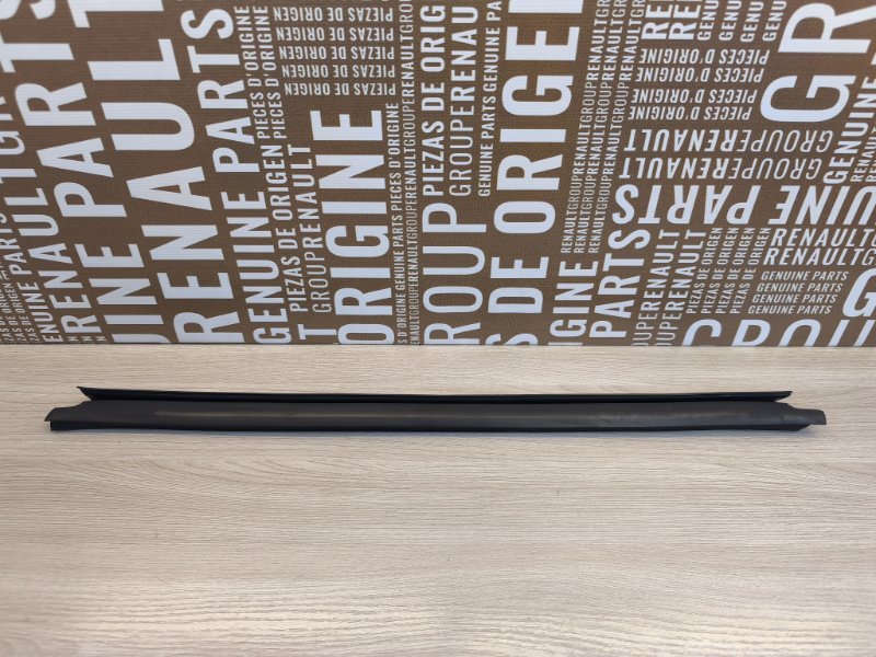 Уплотнитель стекла двери внутренний