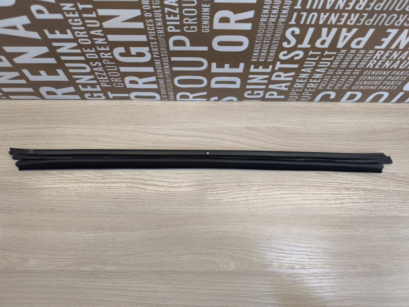 Уплотнитель стекла двери внутренний