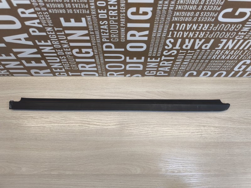 Уплотнитель стекла двери внешний