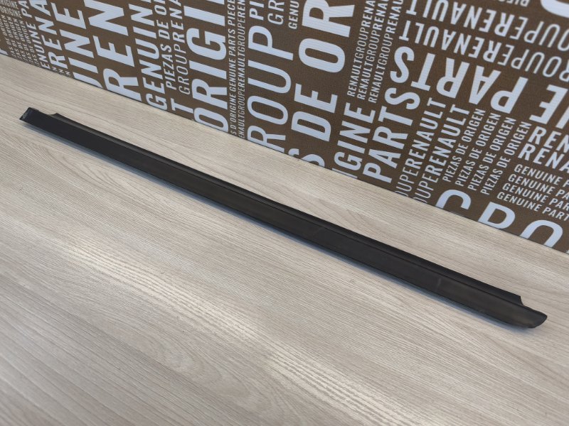 Уплотнитель стекла двери внешний