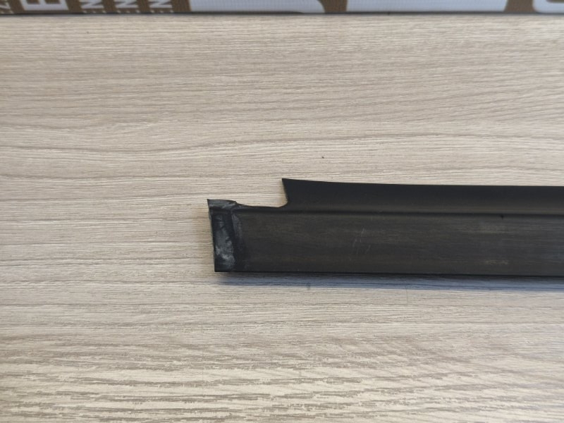 Уплотнитель стекла двери внешний