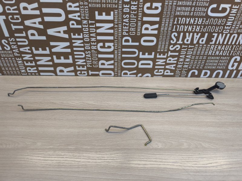 Тяга замка двери