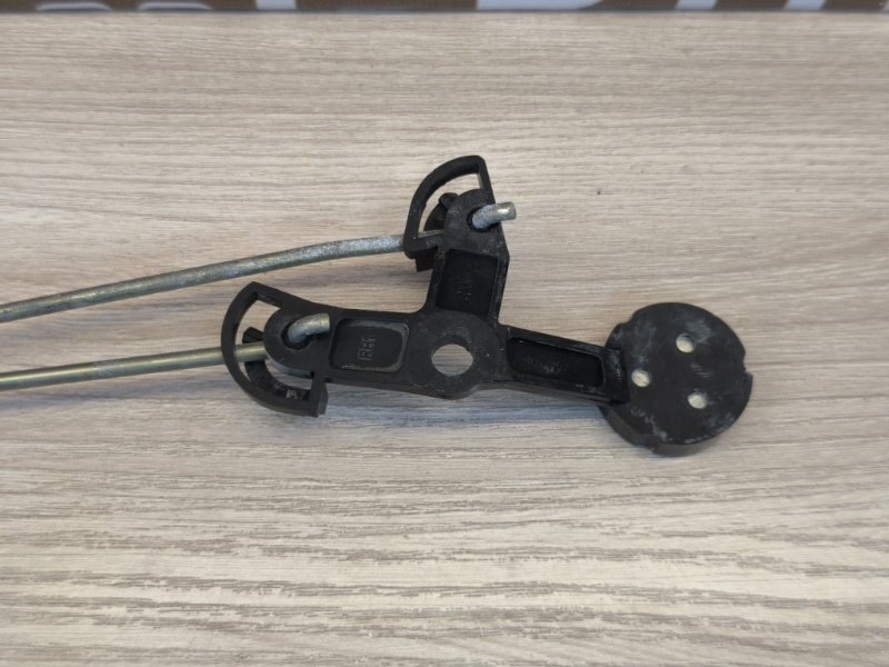 Тяга замка двери