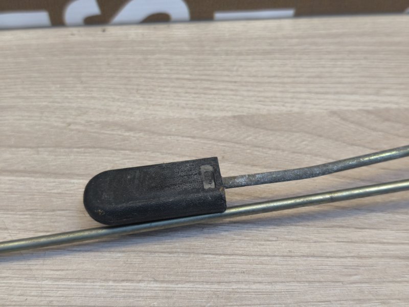 Тяга замка двери