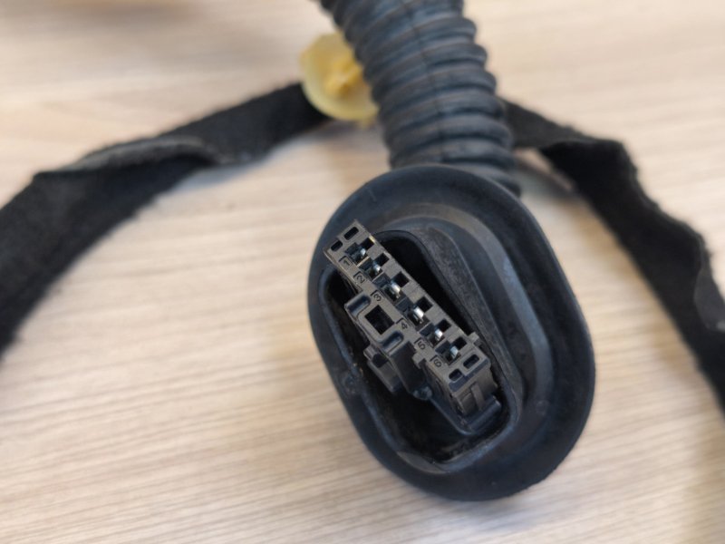 Проводка двери