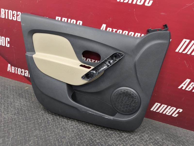 Обшивка боковой двери