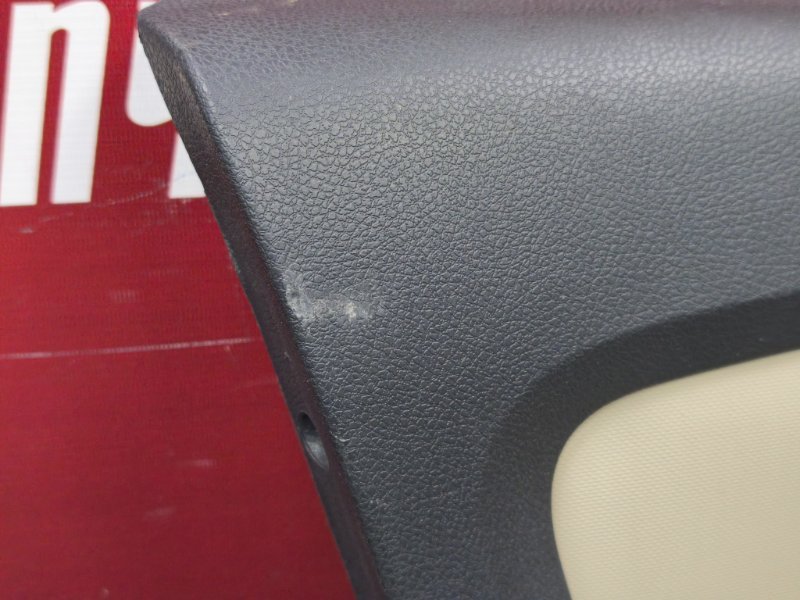 Обшивка боковой двери