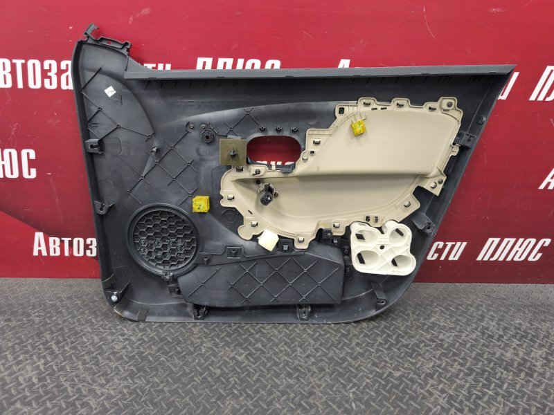 Обшивка боковой двери