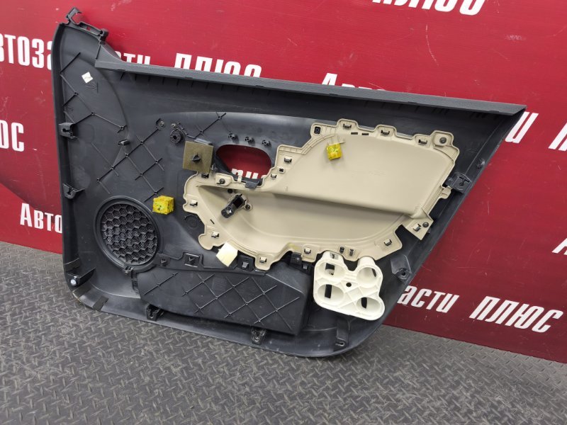 Обшивка боковой двери