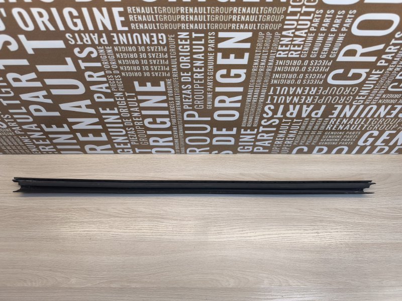 Уплотнитель стекла двери внутренний