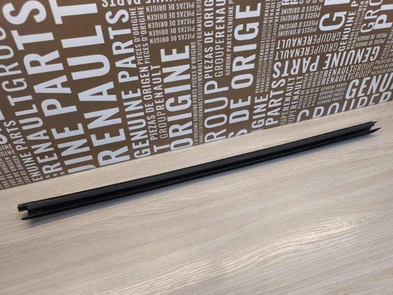 Уплотнитель стекла двери внутренний