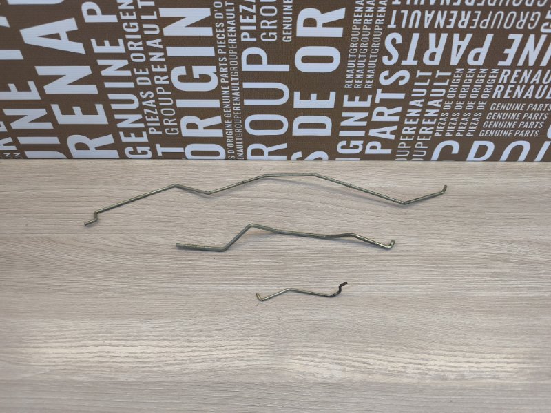 Тяга замка двери