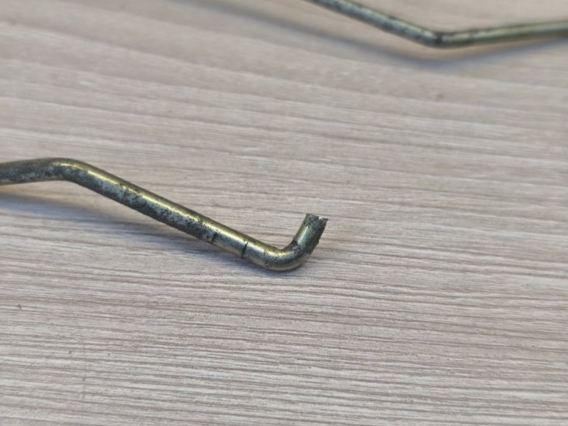 Тяга замка двери