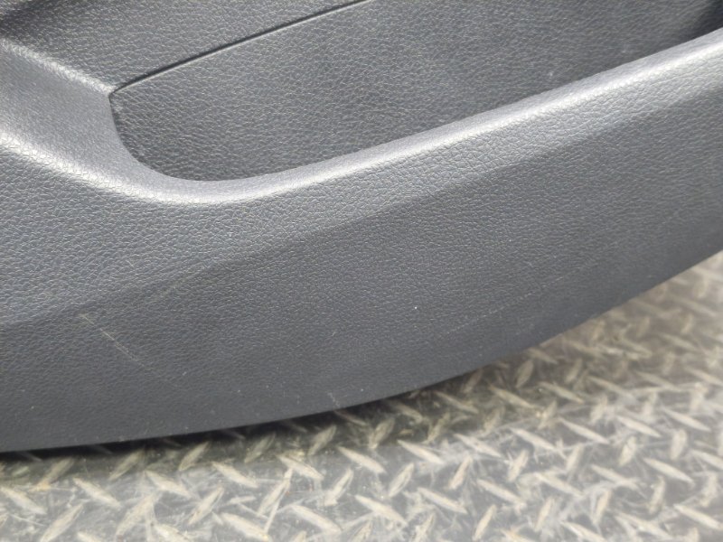 Обшивка боковой двери