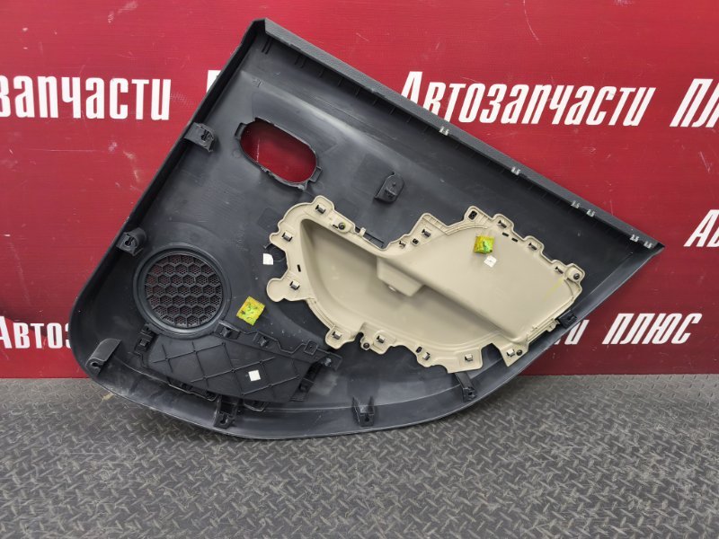 Обшивка боковой двери