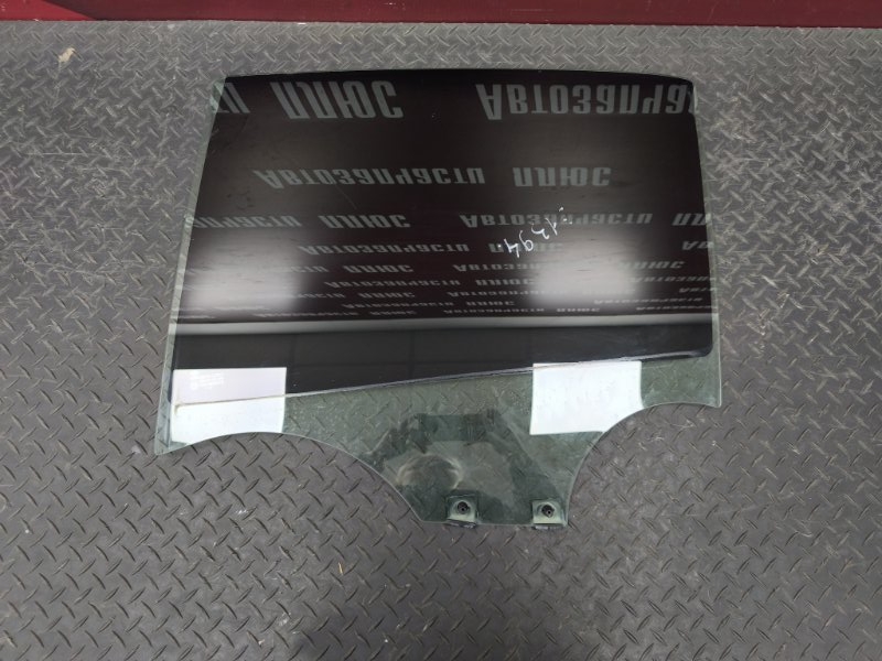 Стекло двери