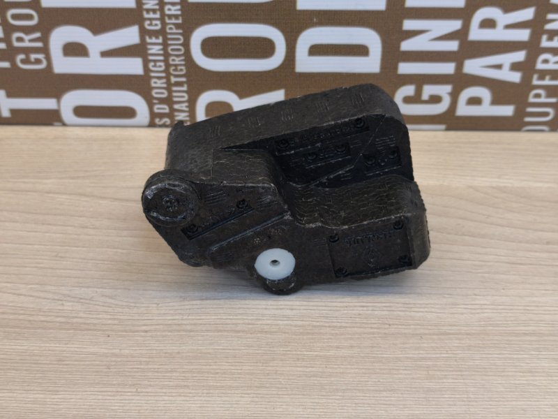 Абсорбер двери