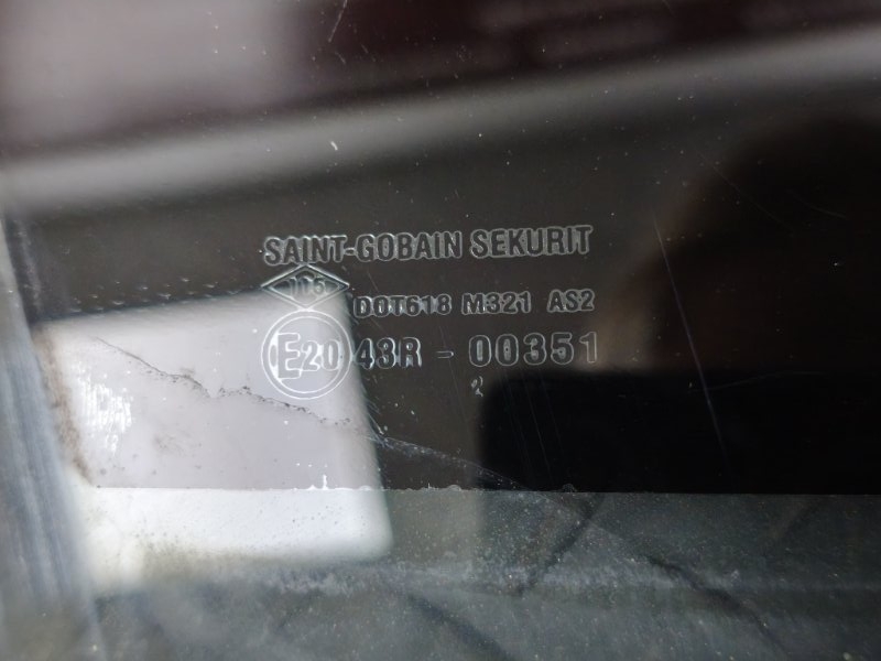 Стекло двери