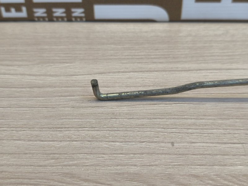 Тяга замка двери