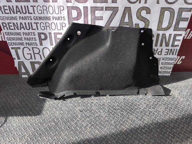 Обшивка багажника