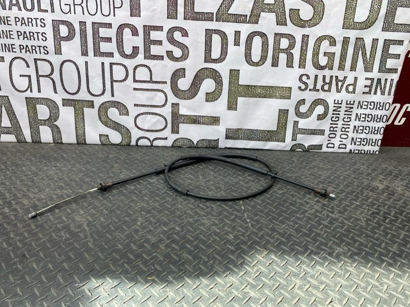 Трос стояночного тормоза