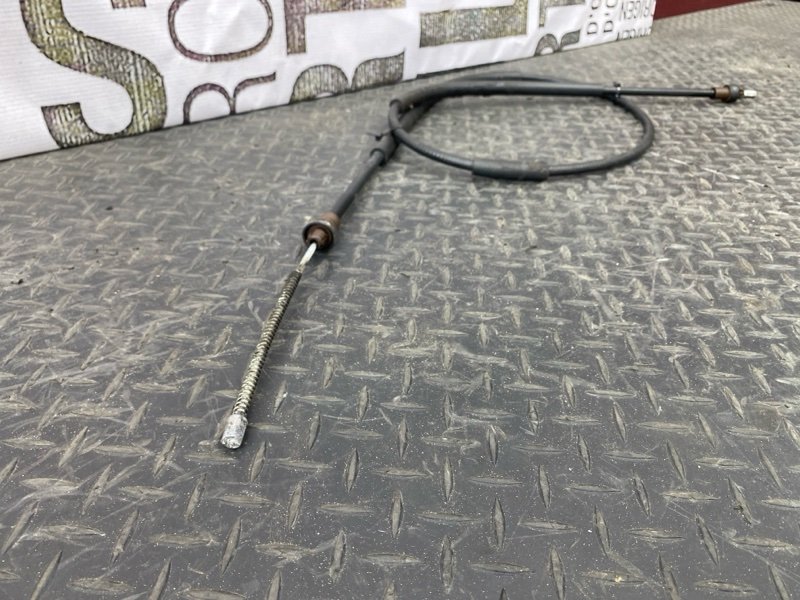 Трос стояночного тормоза