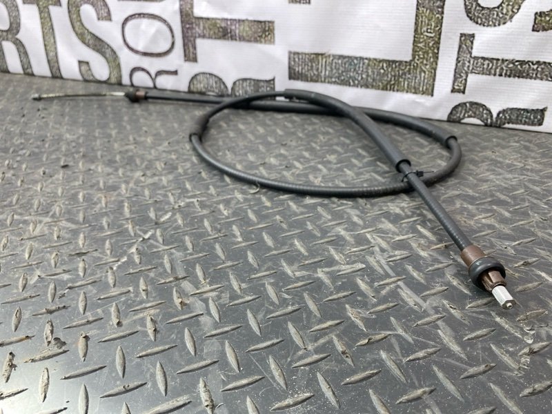 Трос стояночного тормоза