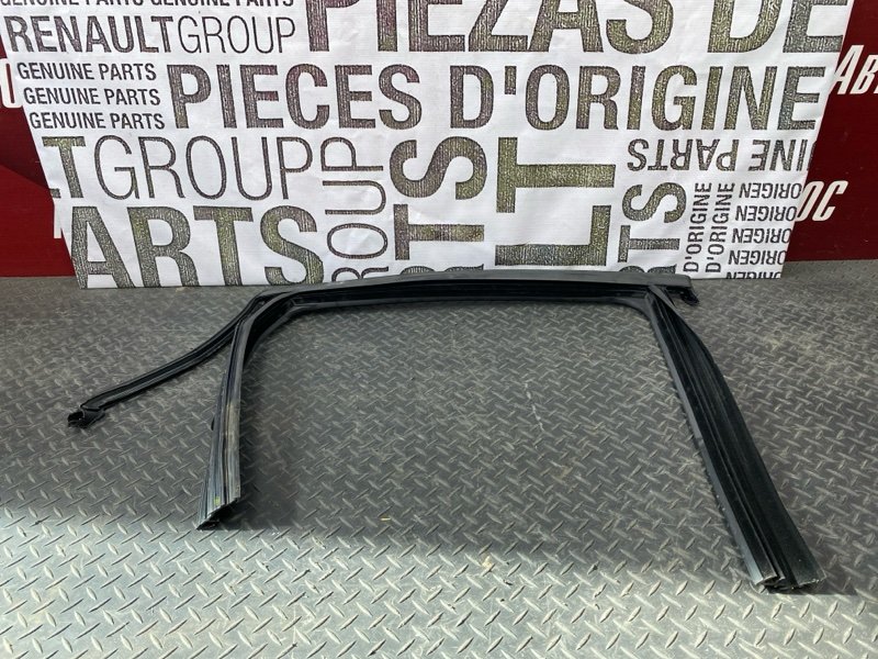 Уплотнитель рамки двери