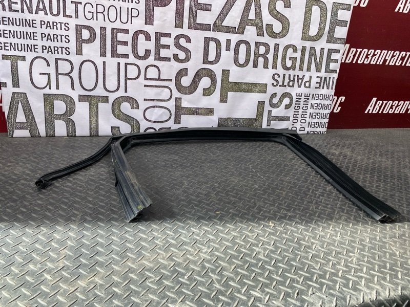 Уплотнитель рамки двери