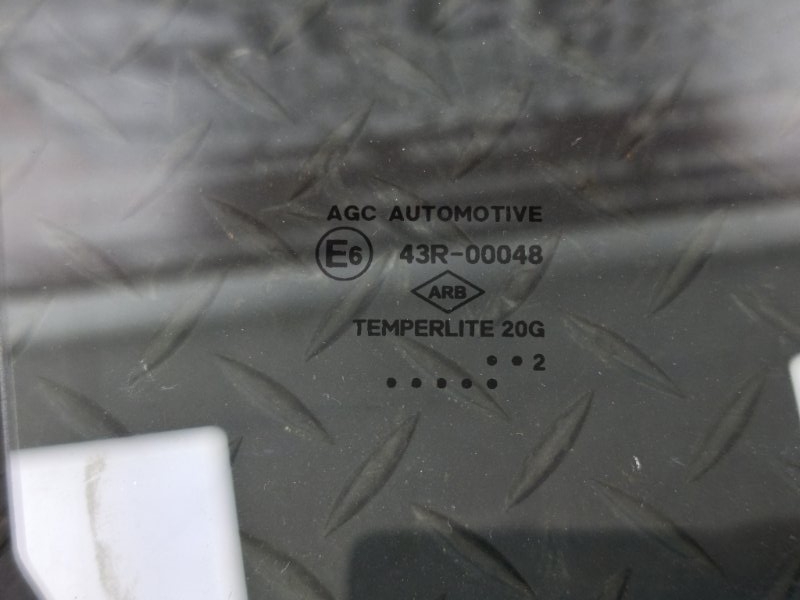 Стекло двери