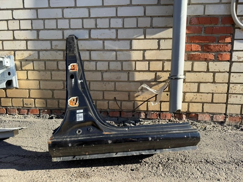 средняя стойка