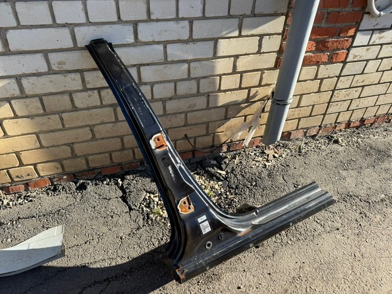 средняя стойка