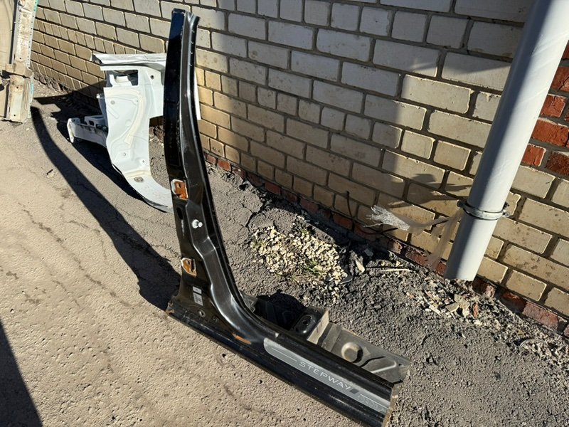 средняя стойка