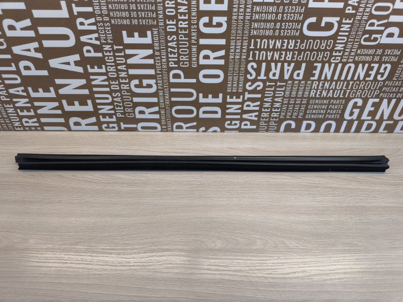 Уплотнитель стекла двери внутренний