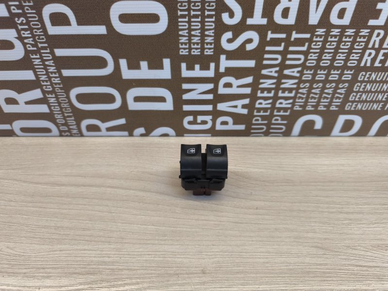 Кнопка стеклоподъемника