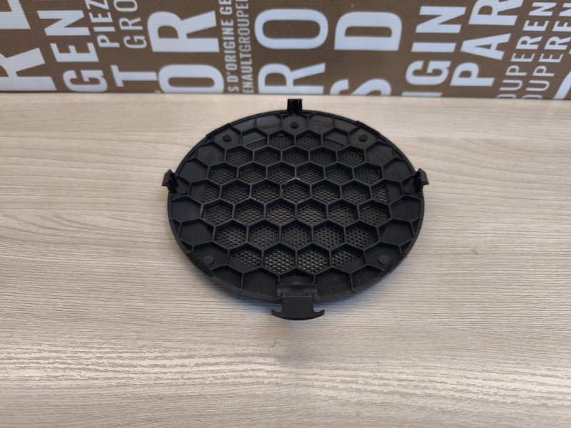 Крышка динамика