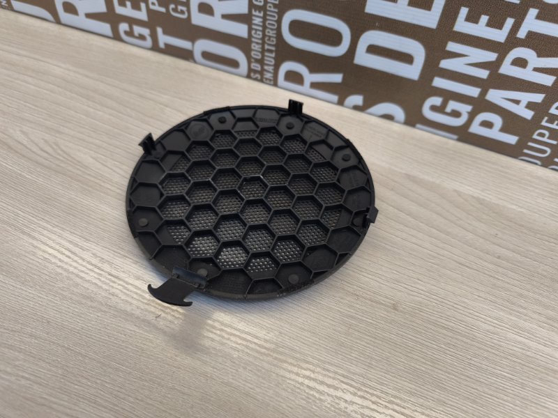 Крышка динамика