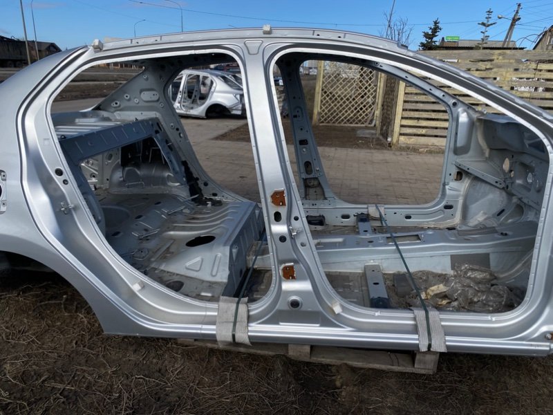 средняя стойка