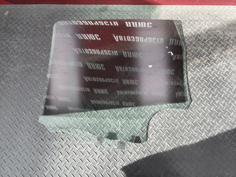 Стекло двери