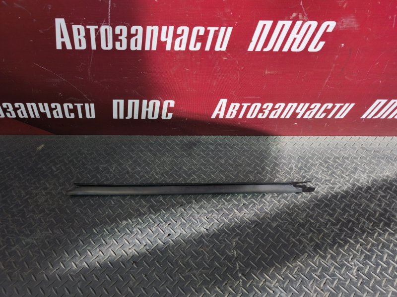 Уплотнитель стекла двери внутренний