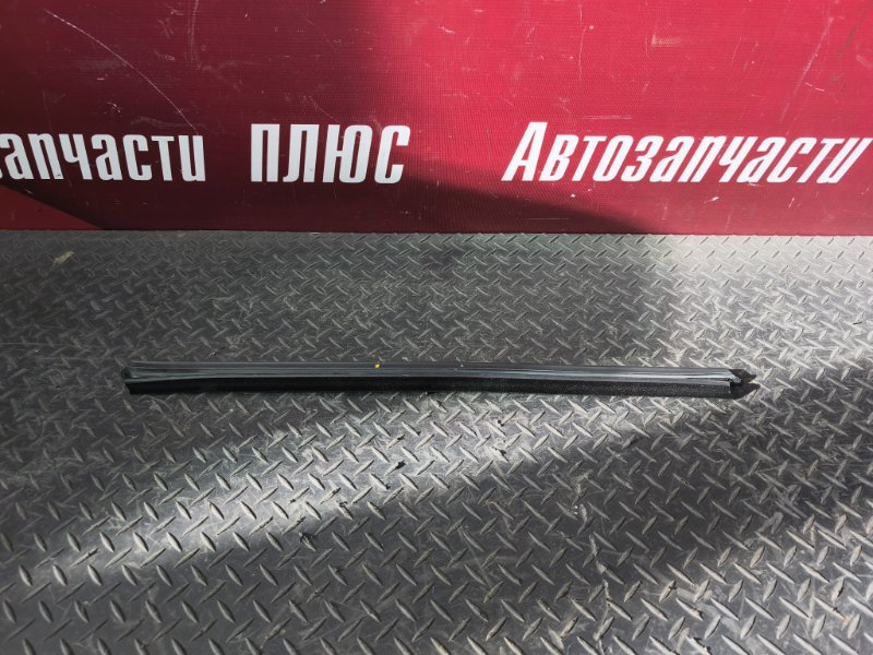 Уплотнитель стекла двери внутренний