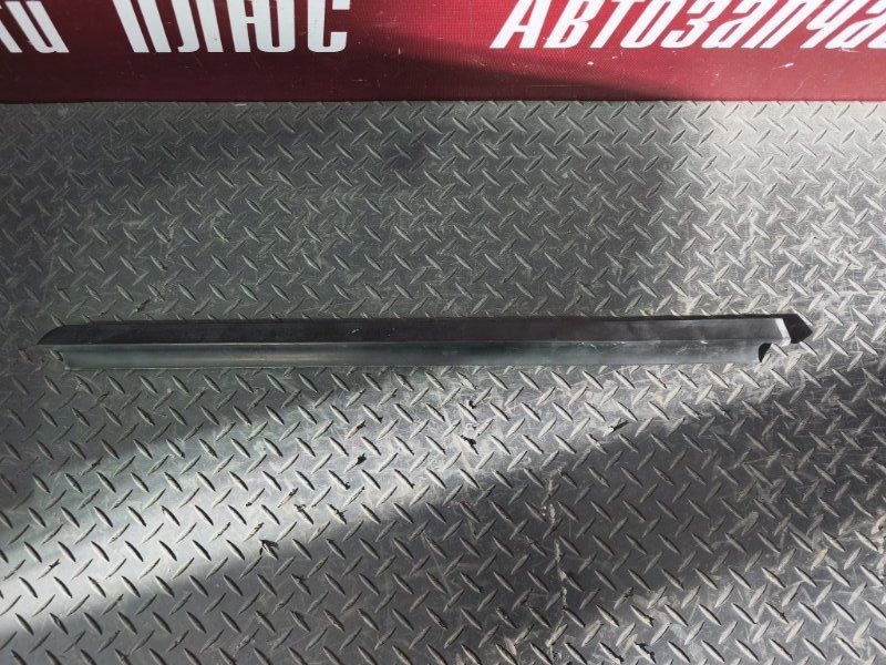 Уплотнитель стекла двери внешний